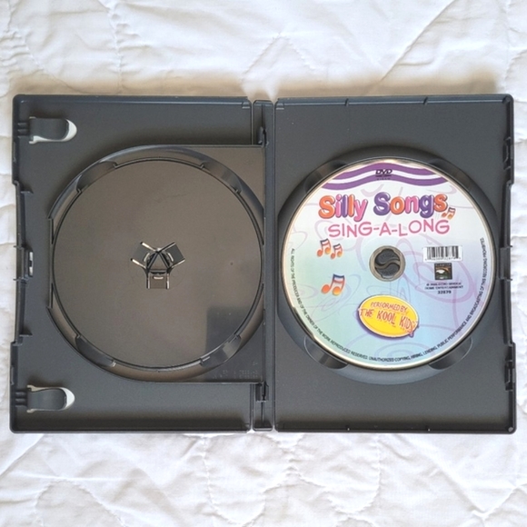 3/$15 🌸 Sing-A-Longs Double Feature: Silly Songs & Kool Kids - Picture 6 of 7